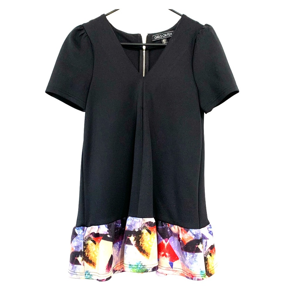 V-neck short sleeve black dress drop waist